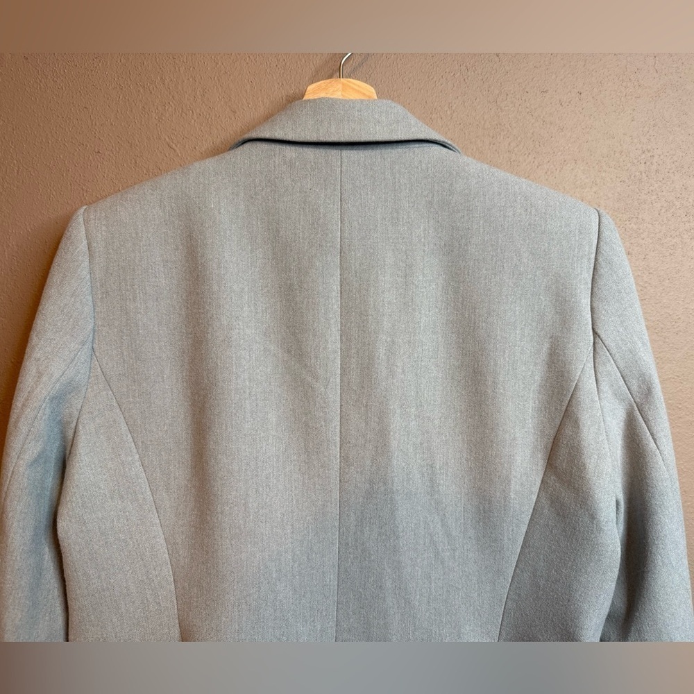 Calvin Klein Women's Soft Gray One Button Notch Lapels Structured Blazer Sz 12 - Picture 12 of 16